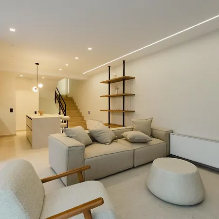 Villa Destino Residencies