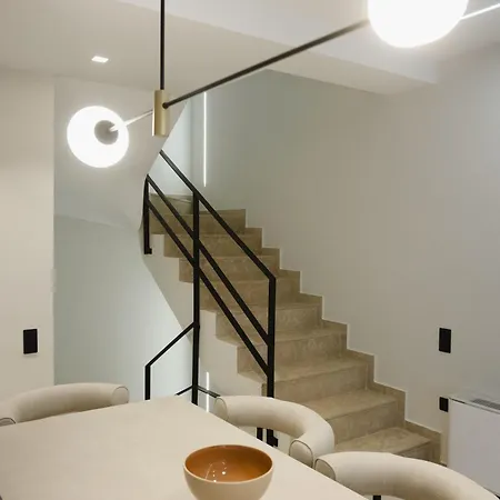 Destino Residencies 루트라키