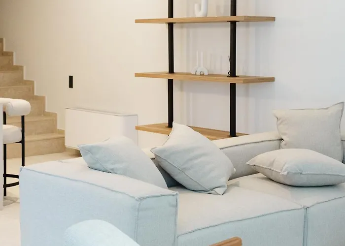 Villa Destino Residencies *